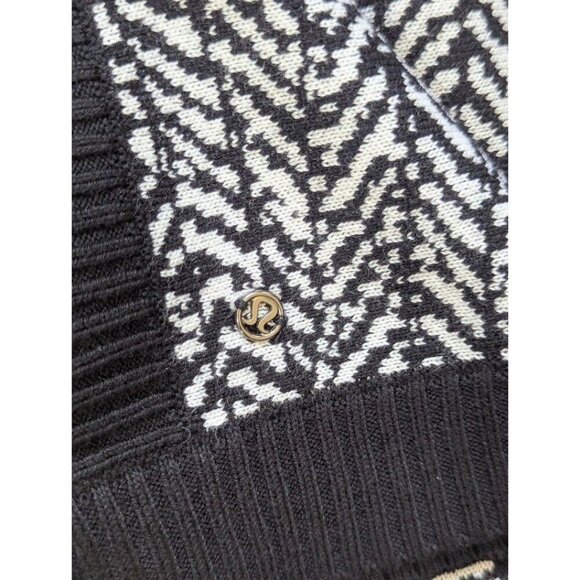 Lululemon Divinity Sweater/ Poncho Knit Black/White- Women's one size - Picture 4 of 6